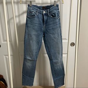 Mother Looker Cropped Jeans